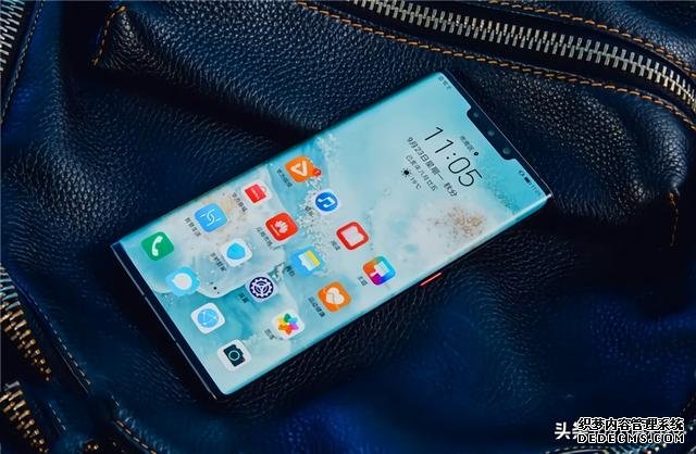 國(guó)產(chǎn)手機(jī)之光，這款國(guó)產(chǎn)旗艦敢和iPhone一爭(zhēng)高下，你猜是誰(shuí)？