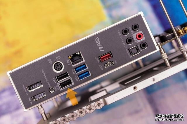 升級PCI-E 4.0，支持雙顯卡，微星B550M迫擊炮開箱