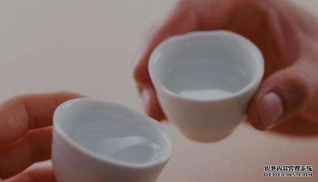 不能久放的4種酒，除了啤酒，這三種白酒也在內