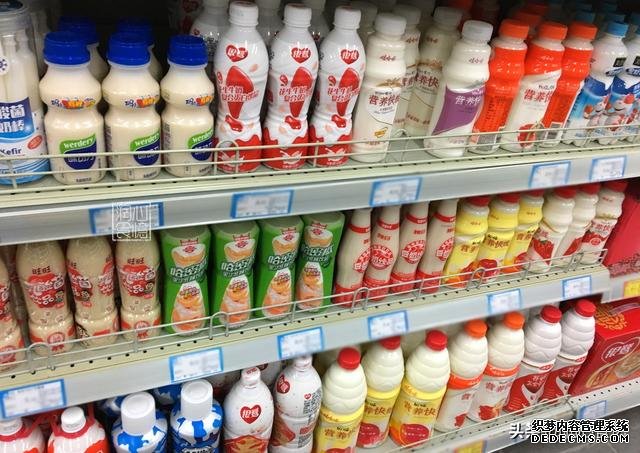 全脂、低脂、脫脂牛奶，應(yīng)該怎么選？4個知識點，教你正確喝牛奶
