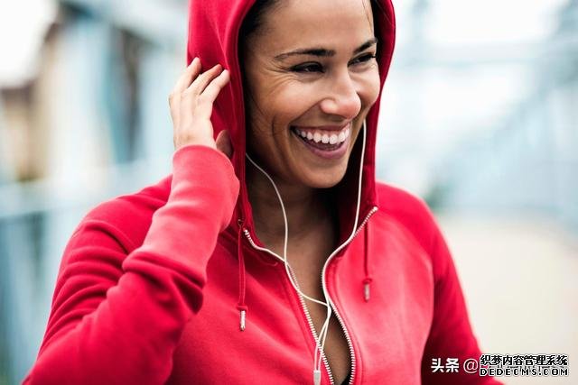 運動是如何改善情緒的？堅持健身真的可以讓你精神更健康，更快樂