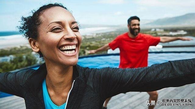 運動是如何改善情緒的？堅持健身真的可以讓你精神更健康，更快樂
