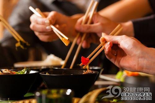世界公認(rèn)的7種健康吃法，跟全球人民學(xué)習(xí)健康飲食