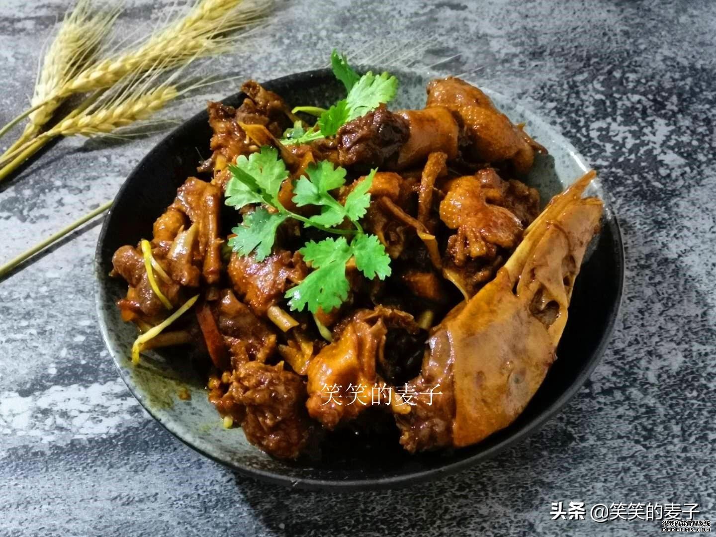 秋季，雙節(jié)期間，注意少吃3類食物，對家人身體好